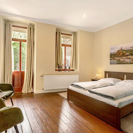 Alte Stadtvilla Am Weinberg 1 Трабен-Трарбах Екстериор снимка