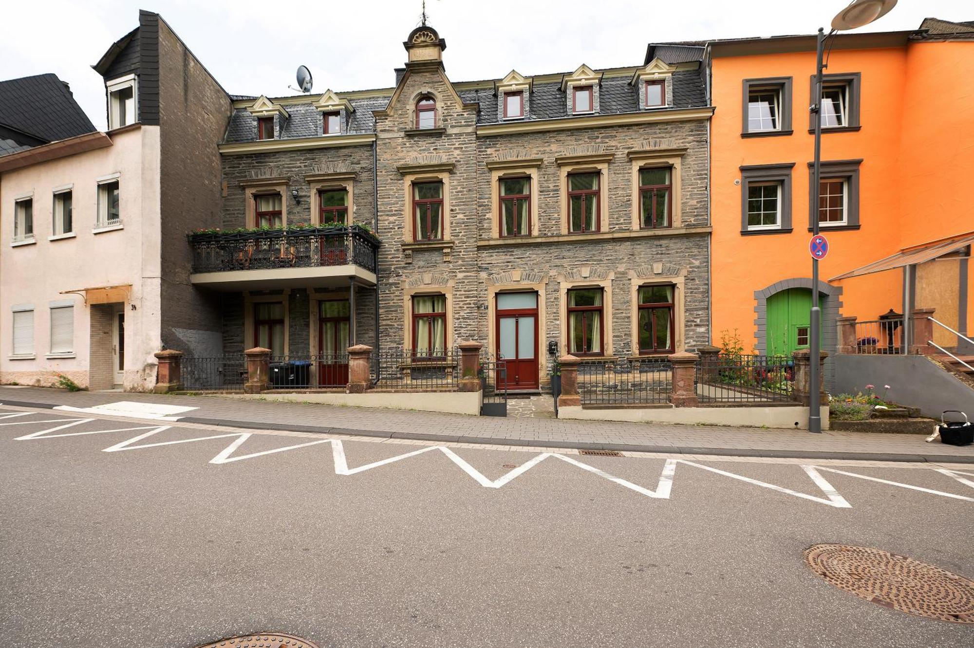 Alte Stadtvilla Am Weinberg 1 Трабен-Трарбах Екстериор снимка